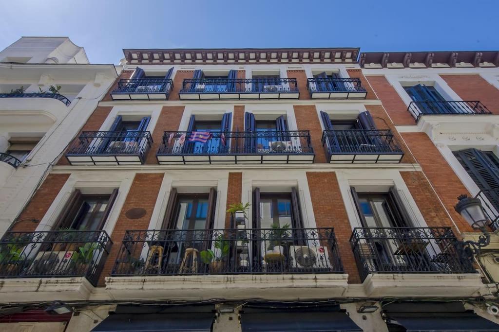 Petite E Chic Loft Para 3 En El Corazon De Madri Exterior foto